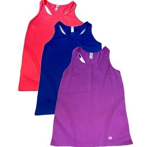 GapFit Set of three seamless workout tanks